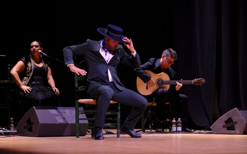 Sanlúcar disfrutó del VI Día del Flamenco en el auditorio Manolo Sanlúcar